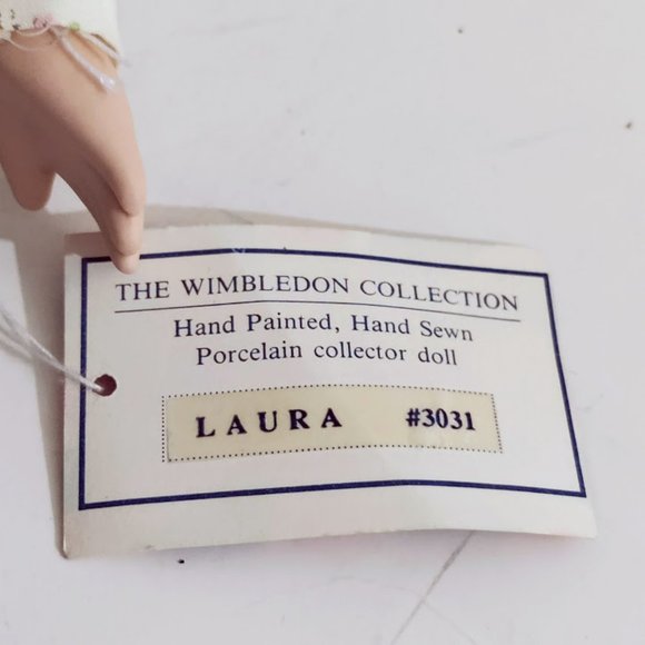 Vintage Porcelain Doll LAURA 3031 Hand Painted Hand Sewn The Wimbledon Collect - Picture 8 of 12